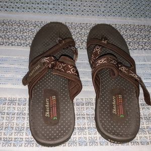 Skechers reggae sandals